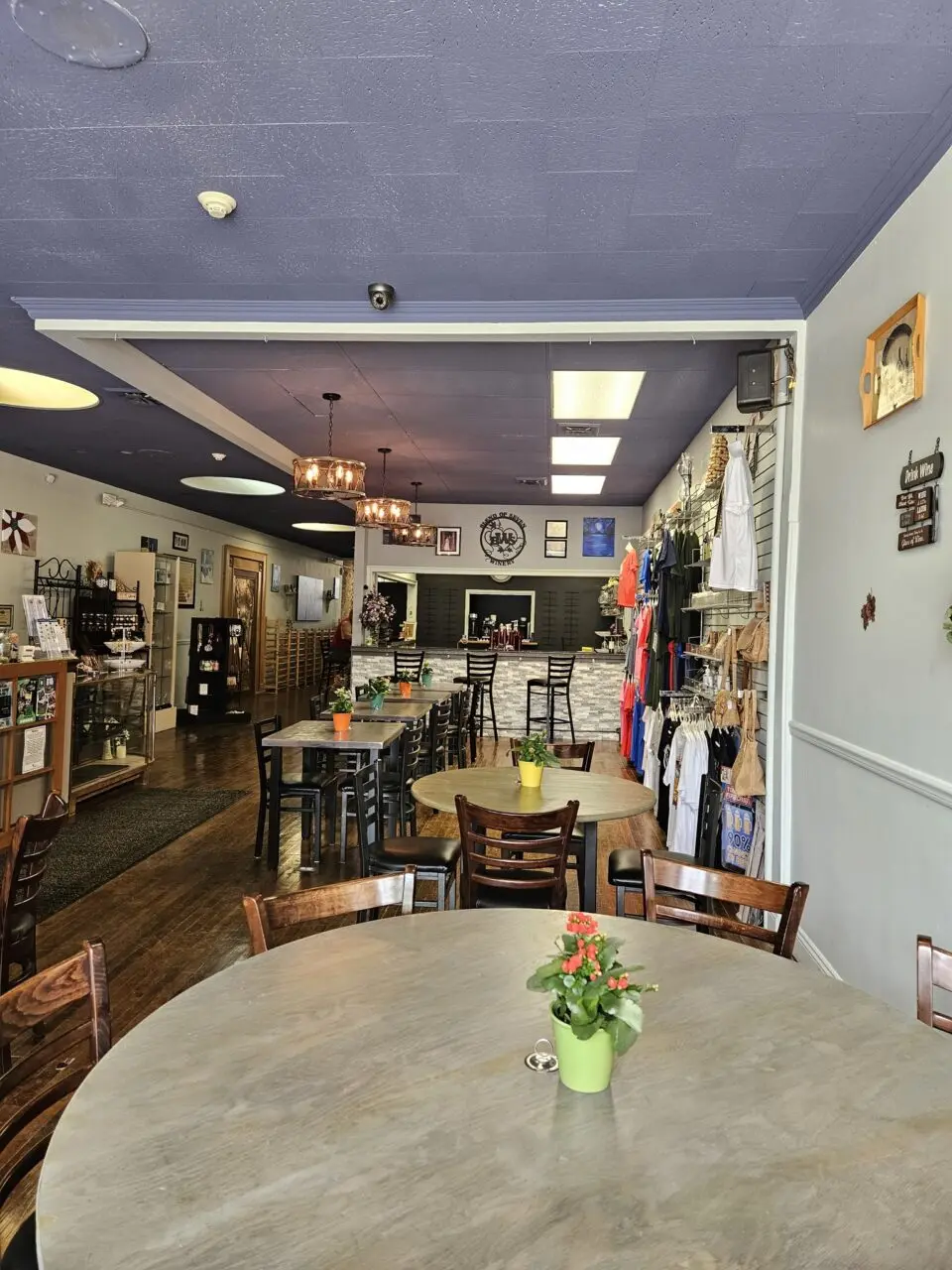 Canvas & Wine Event at Blend of Seven Winery