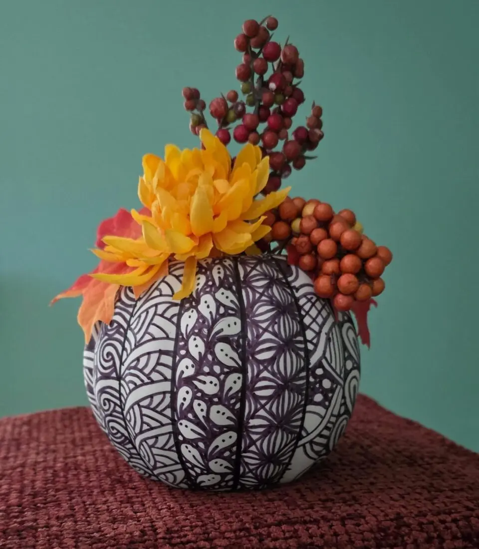 Creative Women: Zentangle Pumpkin Vases at the Marion Women's Club & Home